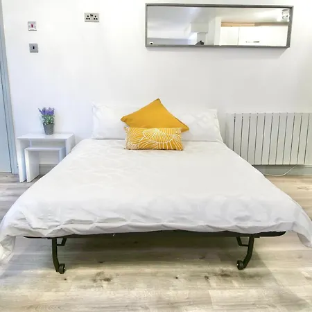Bnbee - - Spacious Studio *