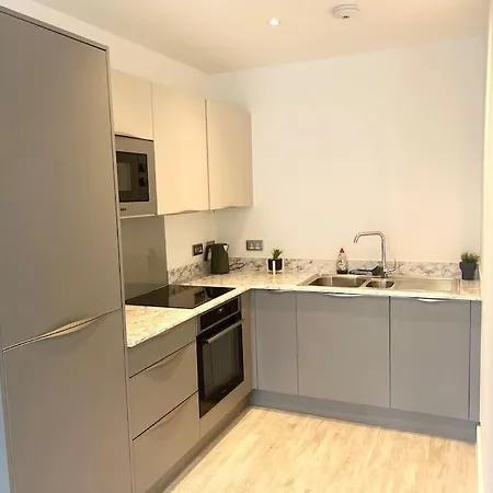 Apartment Luxury 1 Bedroom In