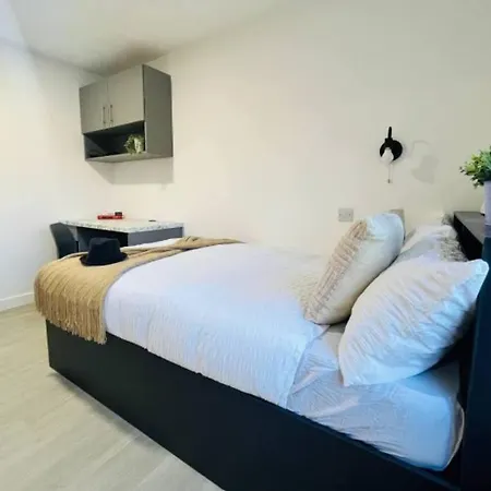 Onpoint - Convenient Studio - Old Trafford! Apartment Manchester