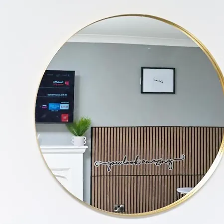 3 Bedroom House Free Wifi And Parking