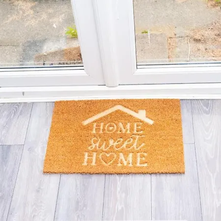 3 Bedroom House With En-suite Free Wifi And Parking