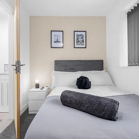 Privat bolig Morden En-suite - Close Cente & Etihad Stadium