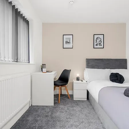 Morden En-suite - Close Cente & Etihad Stadium *