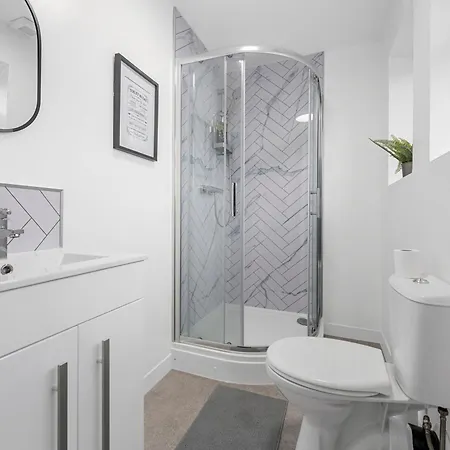 Morden En-suite - Close Cente & Etihad Stadium *