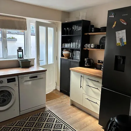 Homestay Seychelles Resident Manchester