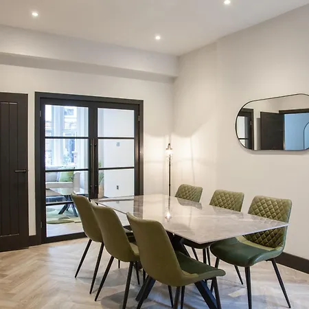 Apartamento New! Stylish & Modern With Free Parking! Book Now!