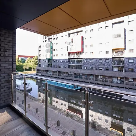 Spacious Balcony Oasis *