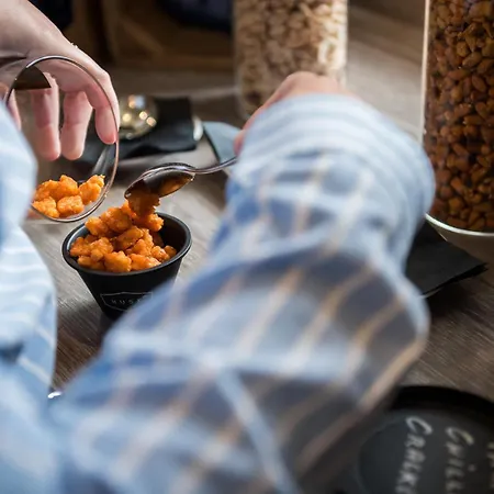 ホテル ザ タウンハウス 4*