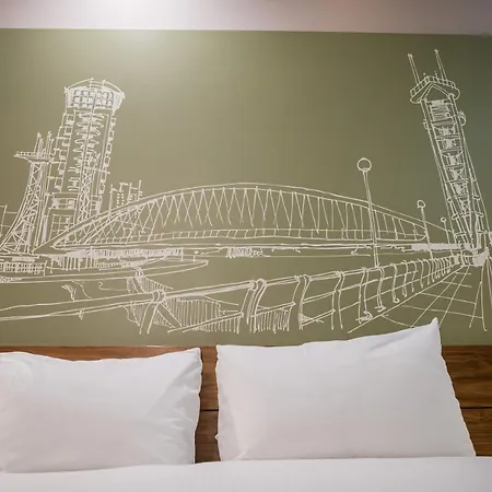 ホテル ザ タウンハウス 4*