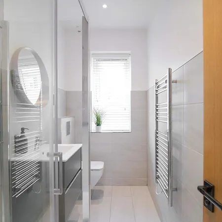 Apartment Afflecks By The Heim Residences