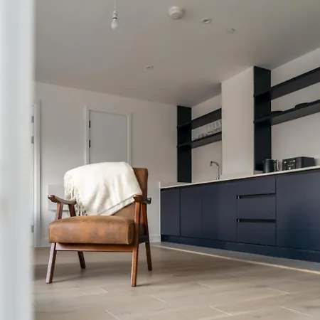 Industrial By Casacity Apartment *