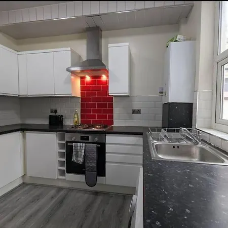 Beautiful 2 Bed 1 Bath Feriehus