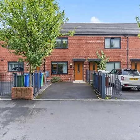 Centre House Etihad And Parking Holiday home Manchester