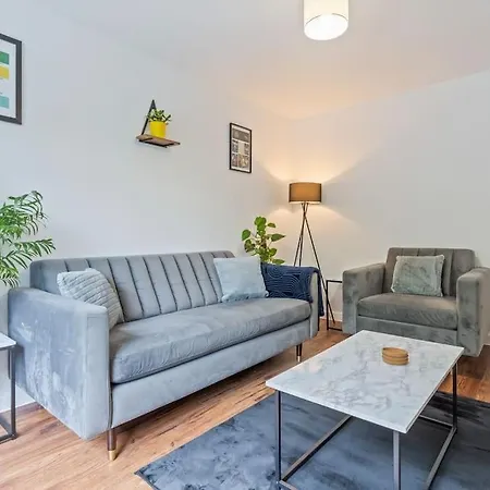 Holiday home Centre House Etihad And Parking *