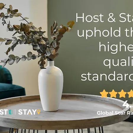 Host & - The Landmark *