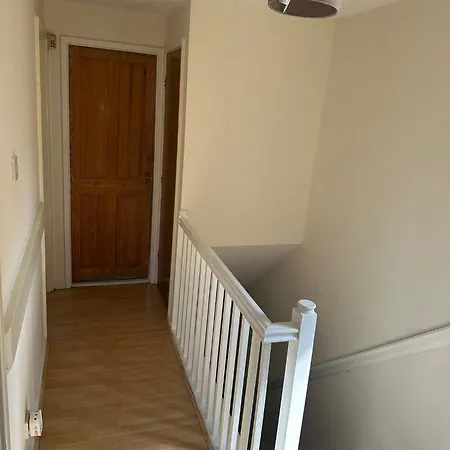 3 Bedroom Close To Stadium And Coop Live Manchester
