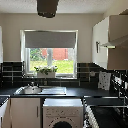 3 Bedroom Close To Stadium And Coop Live *