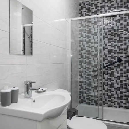 Modern Spacious 6bd Haven 8 Min From Centre