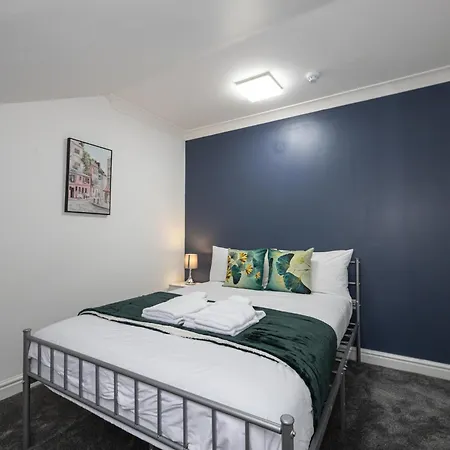 Modern Spacious 6bd Haven 8 Min From Centre * Manchester