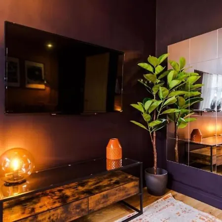 Industrial Design 4 Bed House Μάντσεστερ