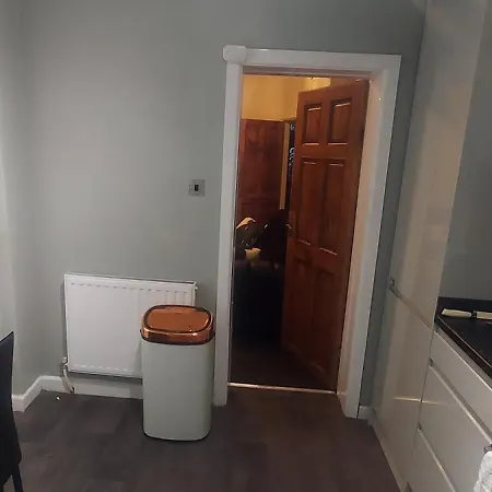 3 Bedroom Near Man City And Coop Live * Manchester