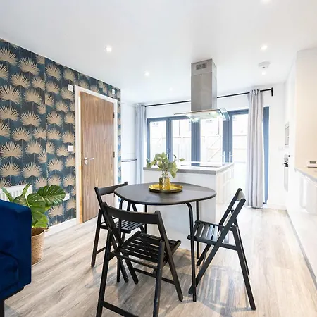 5bedroom Townhouse 15mins To City Centre By Rest&recharge Casa vacanze Manchester