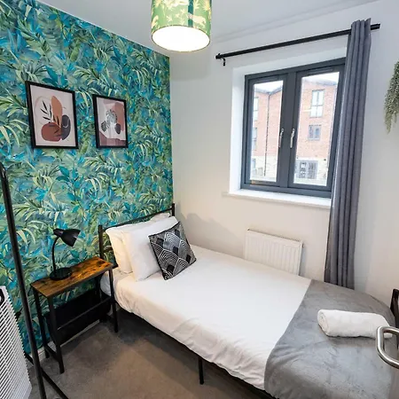 5bedroom Townhouse 15mins To City Centre By Rest&recharge Prázdninový dům *