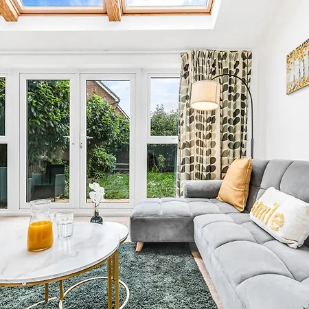 Villa In Greater Manchester