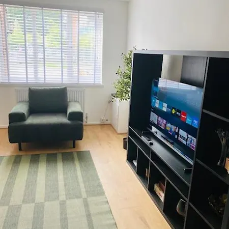 Live Coop Apartment-entire House With Free Parking And Garden- Etihad Stadium Holiday home