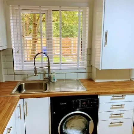 Live Coop Apartment-entire House With Free Parking And Garden- Etihad Stadium * Manchester