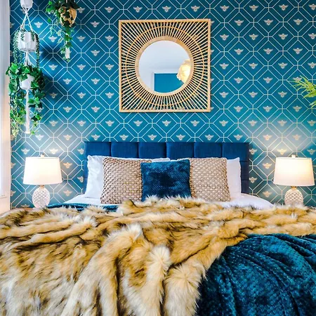 Holiday home R&r At A Character Victorian Manchester