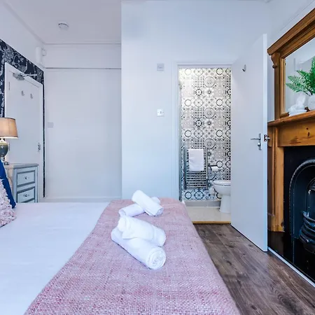 Holiday home R&r At A Character Victorian *