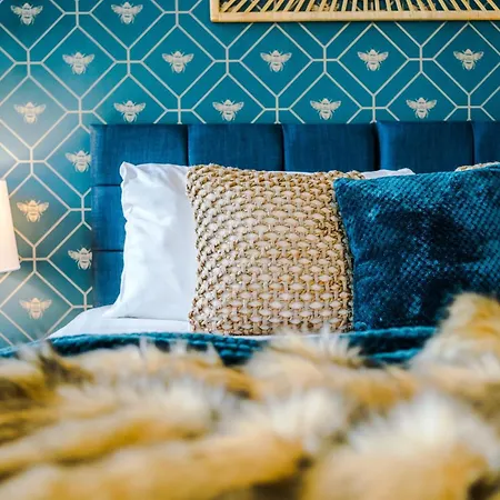 Holiday home R&r At A Character Victorian Manchester