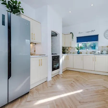 R&r At A Character Victorian マンチェスター