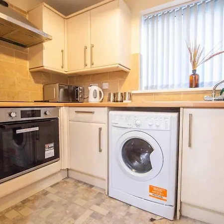 Holiday home Beautiful, Peaceful, 5 Bedroom With Hot Tub!