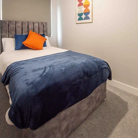 Holiday home Beautiful, Peaceful, 5 Bedroom With Hot Tub! *