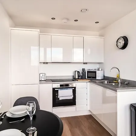 Stayzeni, Alexandra Rise * Manchester