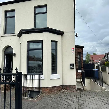 Budget With Private Bathroom Manchester