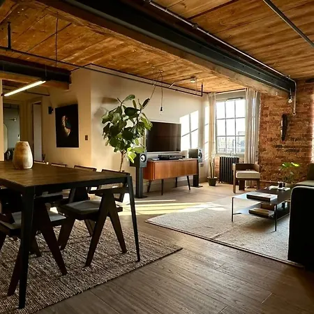 Hangar By The Heim Residences マンチェスター