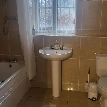 L&lstays 3 Everside Drive Apartment Manchester