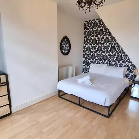 City Superhost House On Rochdale Road * Manchester