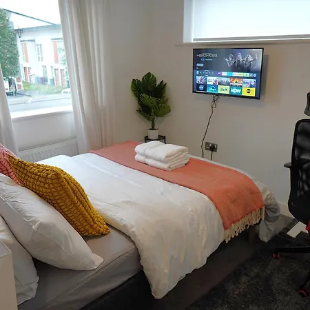 Séjour chez l'habitant Luxury - Pick A - Free Parking & Kitchen Access, Near Etihad Stadium, The Coop Live & Piccadilly Station,