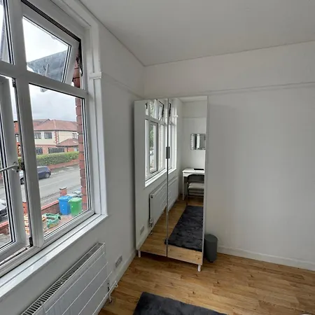 Elegant Estates Humble Abode 5 *