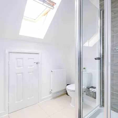 Holiday home Spacious 4-bed *