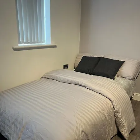 アパート 1 Bedroom In Chorlton *