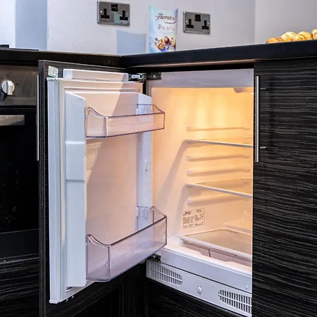 1 Bedroom In Chorlton Apartment Manchester