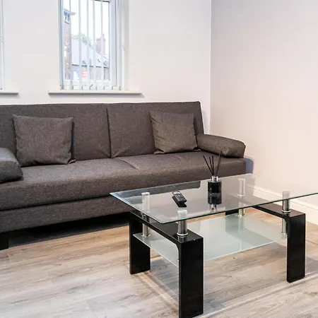 Apartment 1 Bedroom In Chorlton Manchester