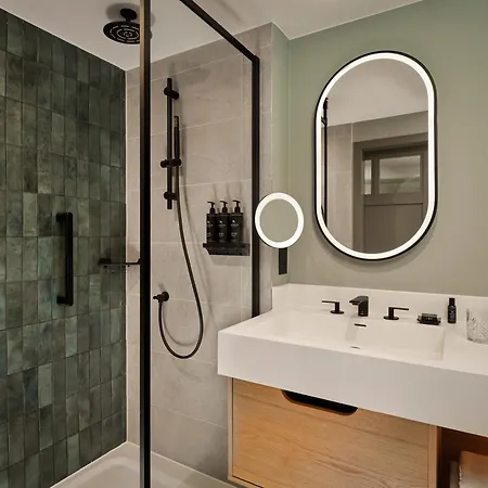 The Reach At Piccadilly, Manchester, A Tribute Portfolio