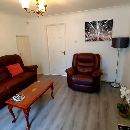 Dom wakacyjny Lovely 3 Bedroom House *