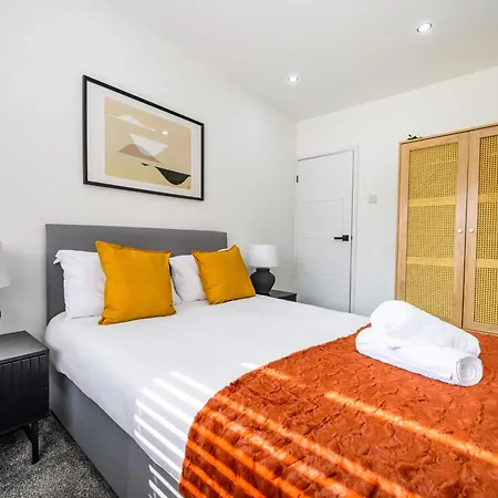 Modern 3 Bed Home, Near Etihad Stadium * マンチェスター
